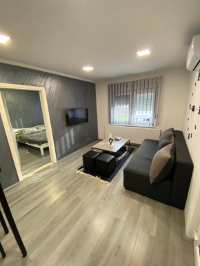 Apartmani Mira